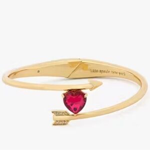 $129 Kate Spade Lovestruck BOUTIQUE
Heart And Arrow Hinged Cuff‎ Bracelet